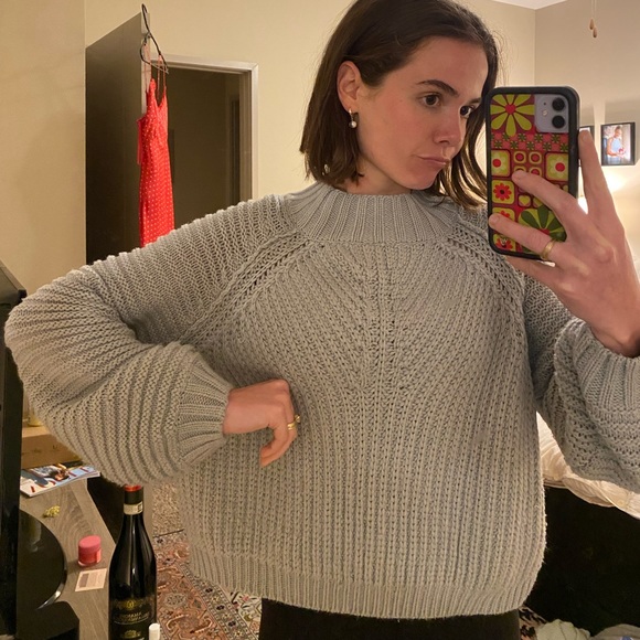 CUTEST SWEATER EVER! - Picture 2 of 8